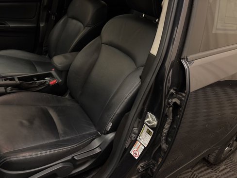 Used 2013 Subaru Crosstrek 2.0i Limited w/ Popular Pkg 2 image 12