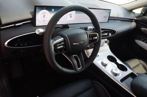 New 2026 Genesis GV70 2.5T Advanced image 18