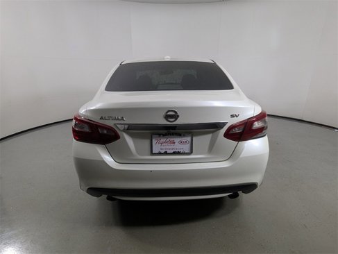 Used 2018 Nissan Altima 2.5 SV w/ 2.5 SV Technology Package image 6