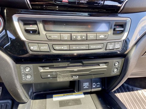 Used 2019 Honda Pilot Elite image 33