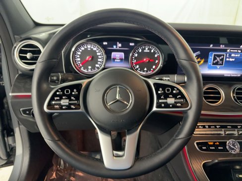 Certified 2019 Mercedes-Benz E 300 image 17