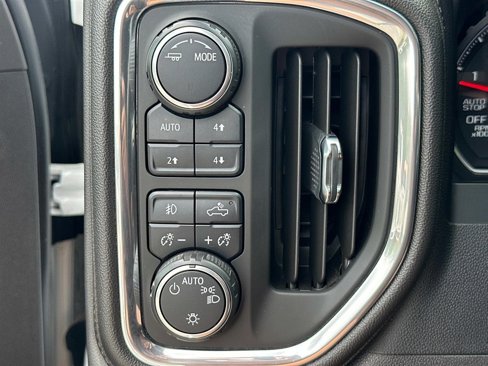 Used 2020 Chevrolet Silverado 1500 RST image 19