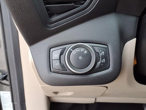 Used 2019 Ford Escape SEL image 22