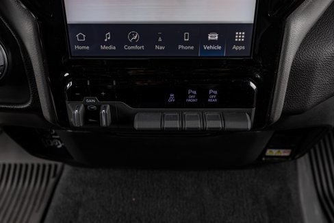 Used 2025 RAM 1500 Laramie image 28