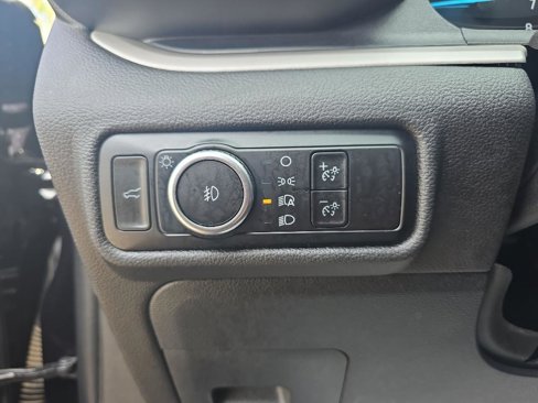 Used 2023 Ford Explorer XLT w/ Equipment Group 202A image 22