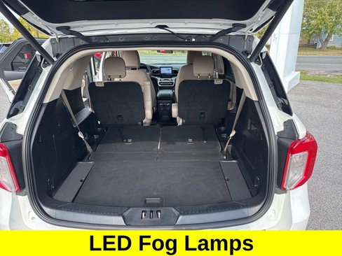 Used 2022 Ford Explorer XLT w/ Equipment Group 202A image 17