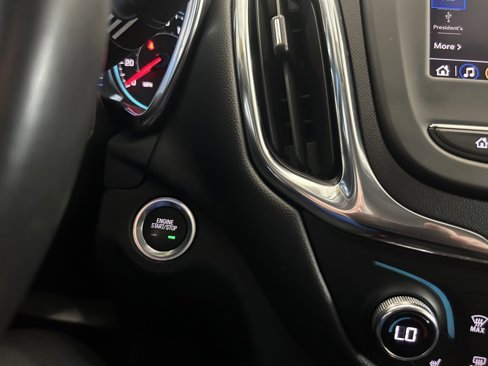 Used 2022 Chevrolet Equinox LT image 24