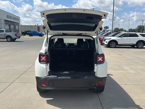 Used 2020 Jeep Renegade Limited image 11