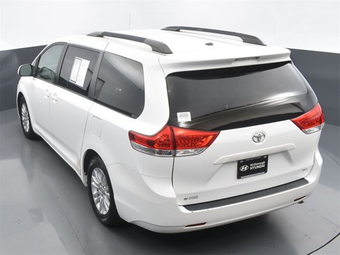 Used 2014 Toyota Sienna image 19