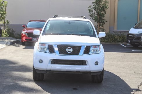 Used 2012 Nissan Pathfinder SV image 2