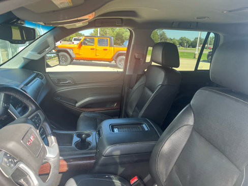 Used 2017 GMC Yukon SLT image 30