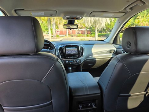 Used 2018 Chevrolet Traverse LT image 29