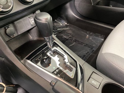Used 2015 Toyota Corolla L image 18