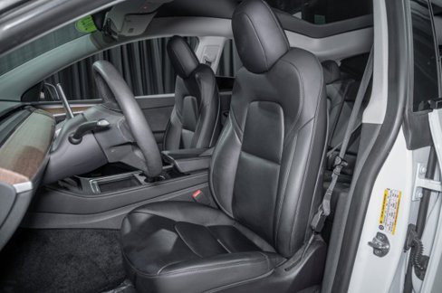 Used 2023 Tesla Model Y Performance image 11