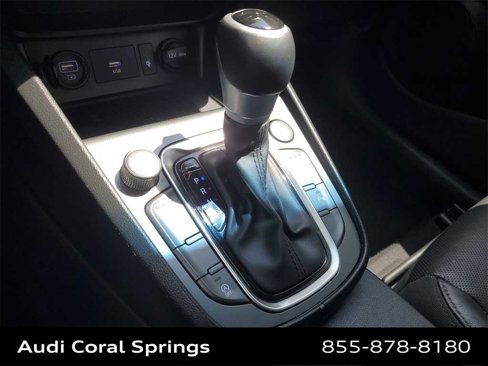Used 2022 Hyundai Kona Limited image 25