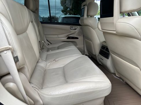Used 2014 Lexus LX 570 4WD image 31
