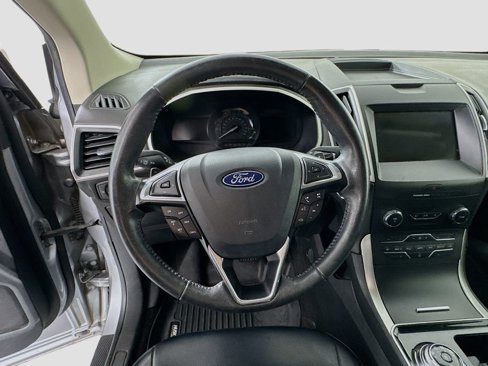 Used 2020 Ford Edge SEL image 11