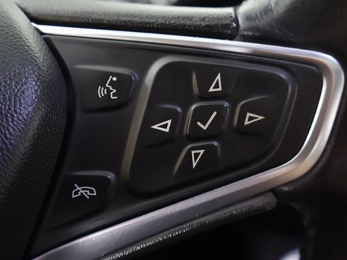 Used 2017 Chevrolet Malibu LT image 38