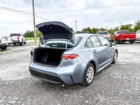 Used 2023 Toyota Corolla LE image 16