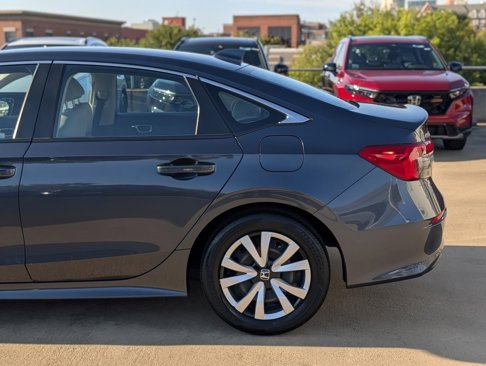 Used 2022 Honda Civic LX image 5