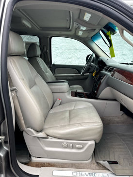 Used 2009 Chevrolet Suburban LTZ image 22