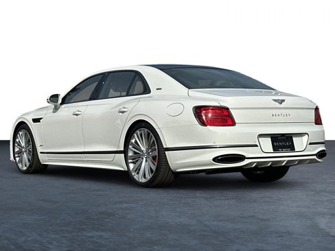 New 2025 Bentley Flying Spur Plug-In Hybrid image 3