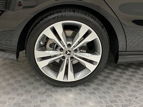 Used 2018 Mercedes-Benz CLA 250 image 10