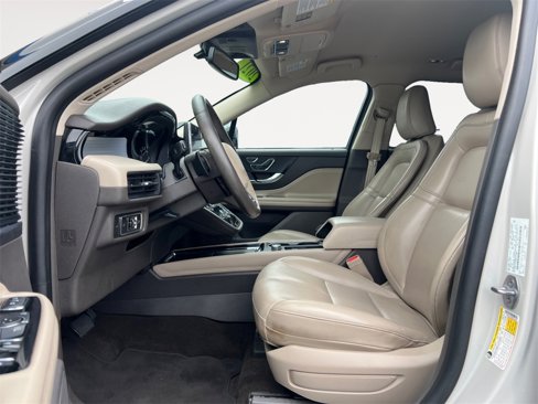 Used 2021 Lincoln Corsair FWD image 9
