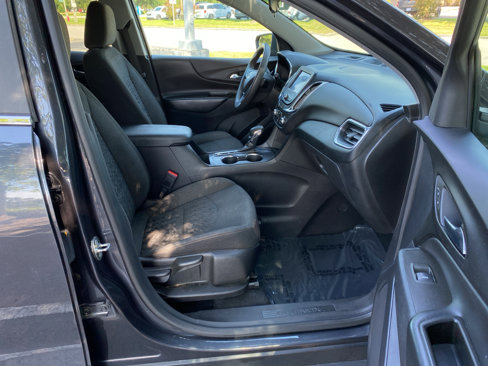 Used 2023 Chevrolet Equinox LT image 28
