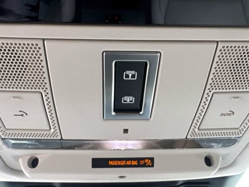 New 2024 Land Rover Discovery Sport S image 25