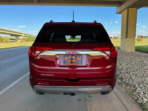Used 2017 GMC Acadia Denali w/ Technology Package image 4