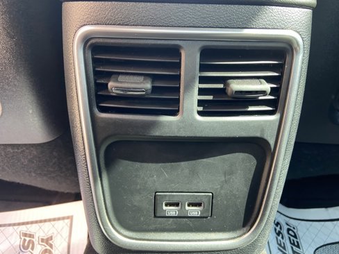 Used 2017 Dodge Charger SE image 24