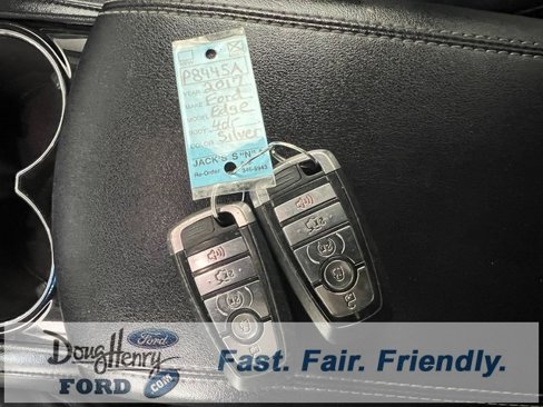 Used 2017 Ford Edge Titanium w/ Technology Package image 50