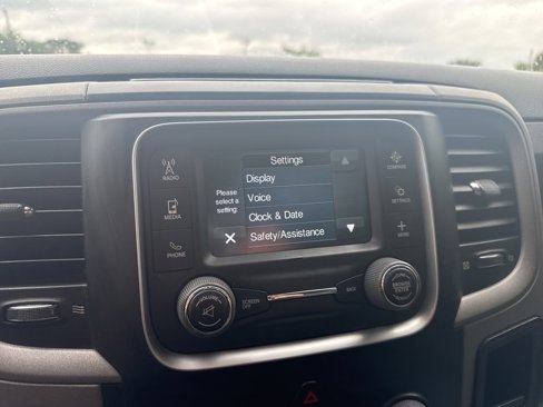 Used 2015 RAM 1500 Express image 28