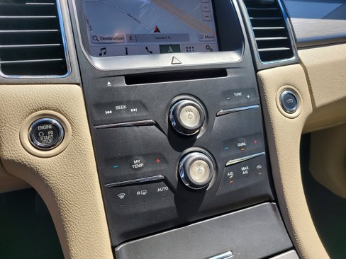 Used 2018 Ford Taurus SEL w/ Equipment Group 201A image 23