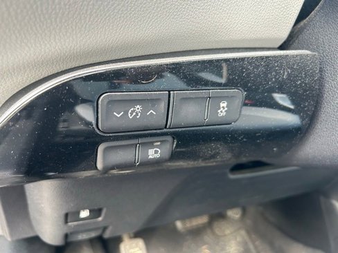 Used 2016 Toyota Prius Four Touring image 16