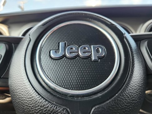Used 2022 Jeep Wrangler Willys image 28