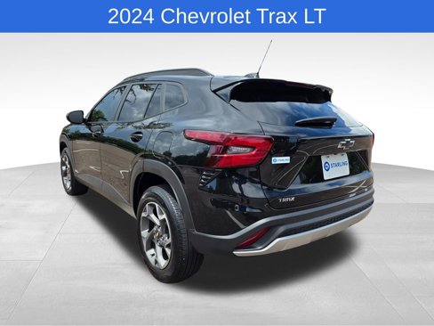 Certified 2024 Chevrolet Trax LT w/ Driver Confidence Package image 6