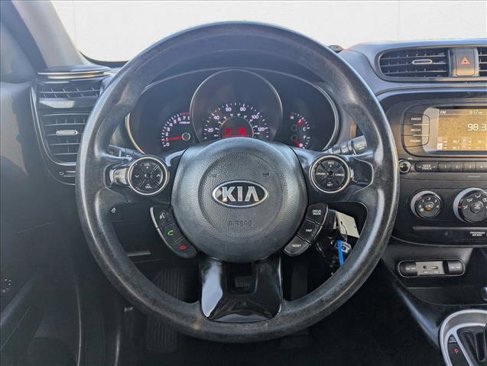 Used 2018 Kia Soul image 12