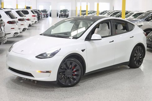 Used 2023 Tesla Model Y Performance image 7