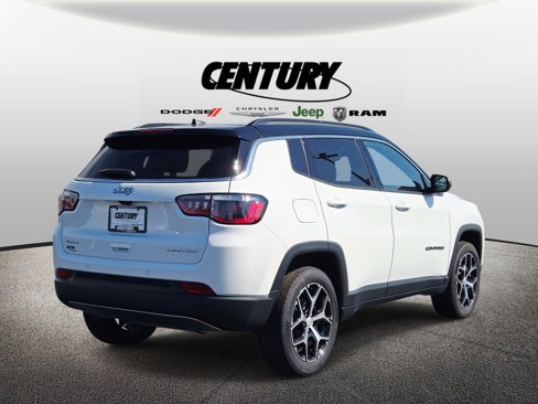 Used 2024 Jeep Compass Limited image 4