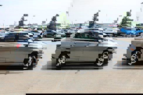 Used 2023 Chevrolet Malibu LT image 6