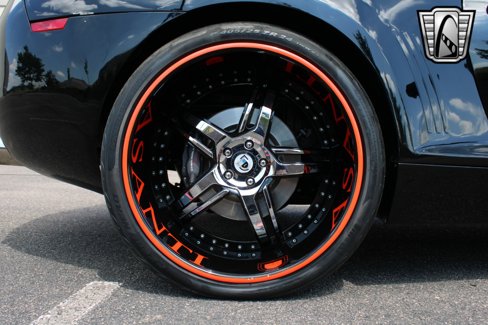 Used 2010 Chevrolet Camaro SS w/ Interior Accent Trim Package image 11