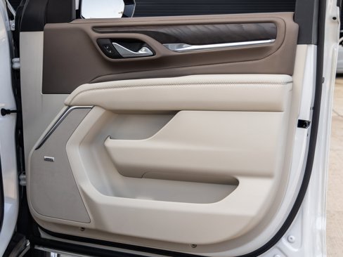Used 2022 GMC Yukon Denali w/ Denali Premium Package image 37