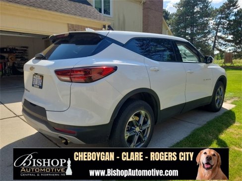 Used 2023 Chevrolet Blazer LT w/ Driver Confidence Package image 2