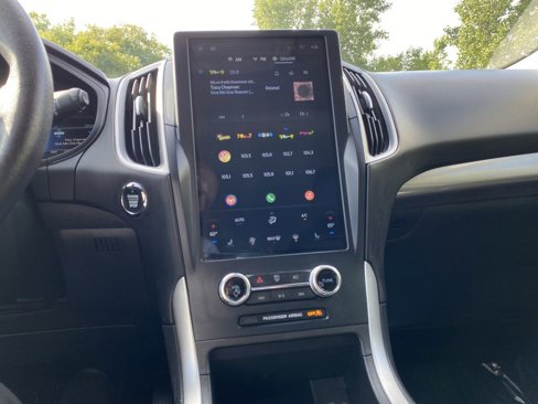 Certified 2023 Ford Edge SEL image 9