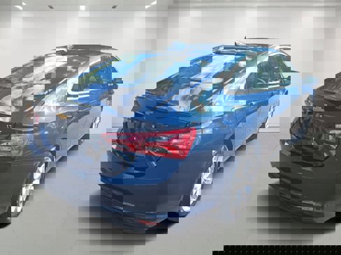 Used 2022 Chevrolet Malibu LT image 4