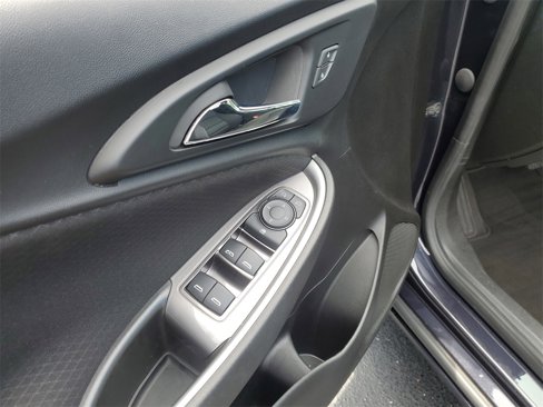 Used 2023 Chevrolet Malibu LT image 15