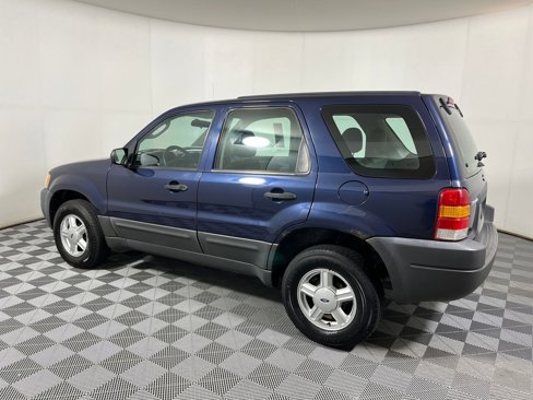 Used 2003 Ford Escape XLS image 2