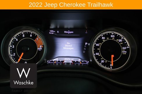 Used 2022 Jeep Cherokee Trailhawk w/ Trailer Tow Group image 43